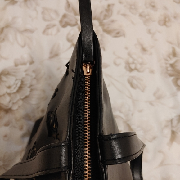 Tahari Tote - Picture 4 of 10